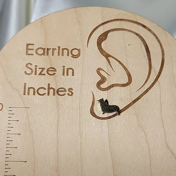 Corgi Stud Earrings, choice of color - Picture 4 of 7